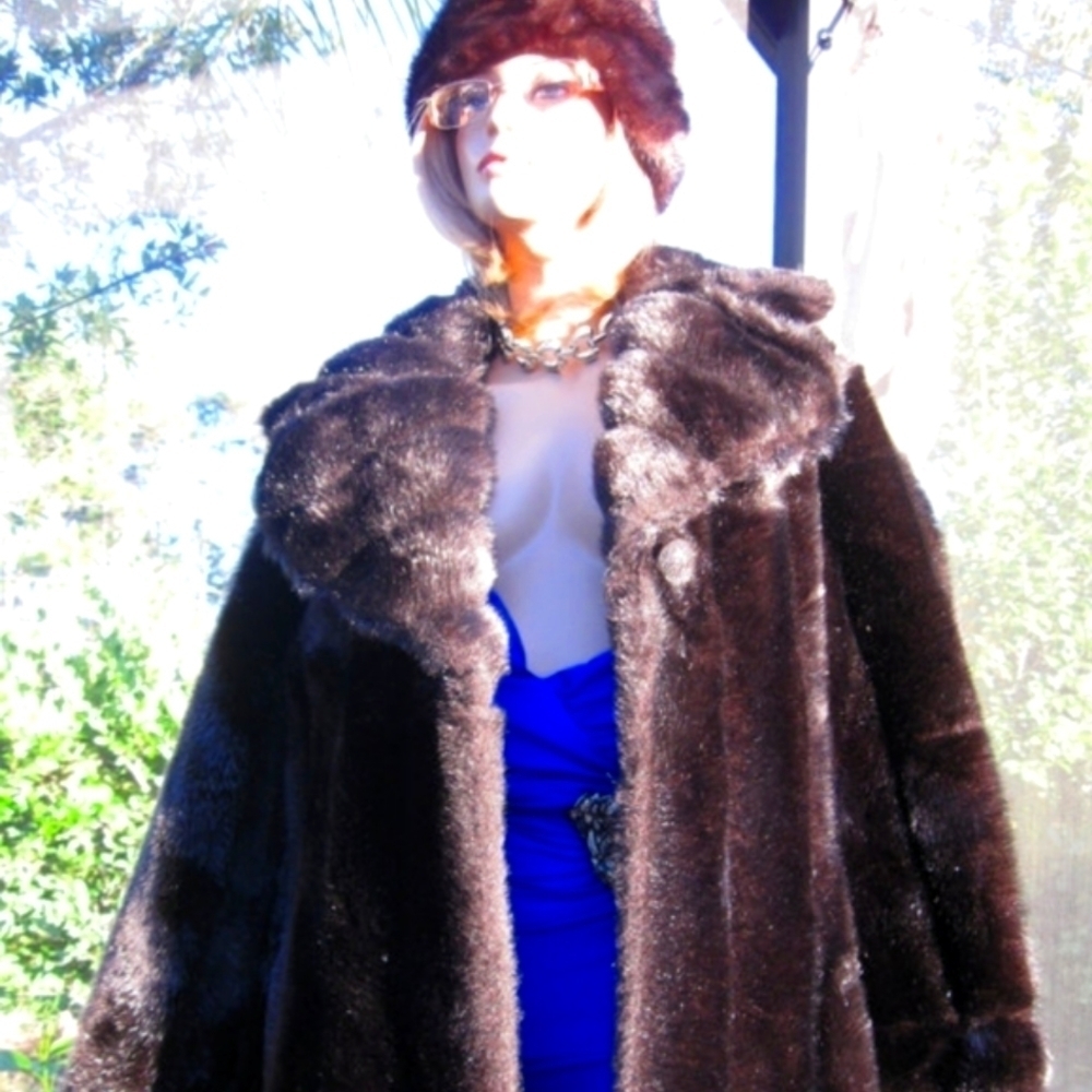 PLUSH VINTAGE BETTY ROSE BLACK/BROWN VEGAN FRIENDLY MINK FAUX FUR COAT SIZE MED